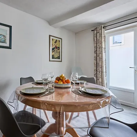 La Maison Du Pecheur - A 250 M De La