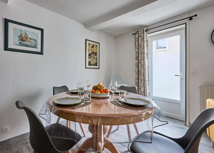 La Maison Du Pecheur - A 250 M De La